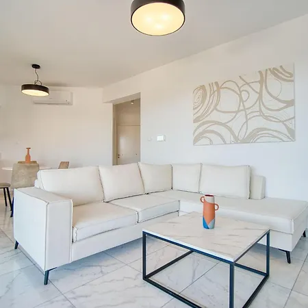 Apartment Forest 402 2 Bed Paphos